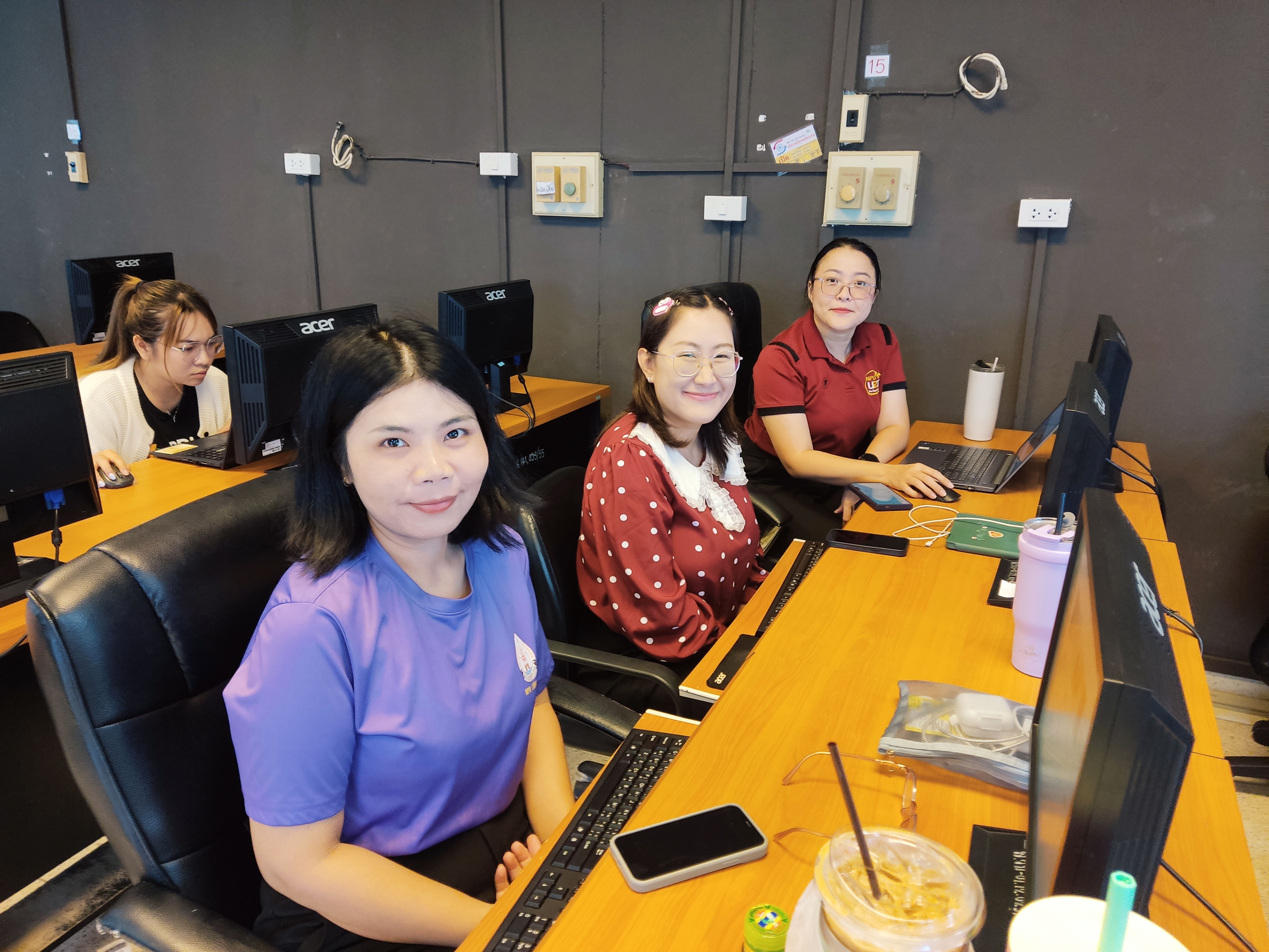 ภาพที่ 10