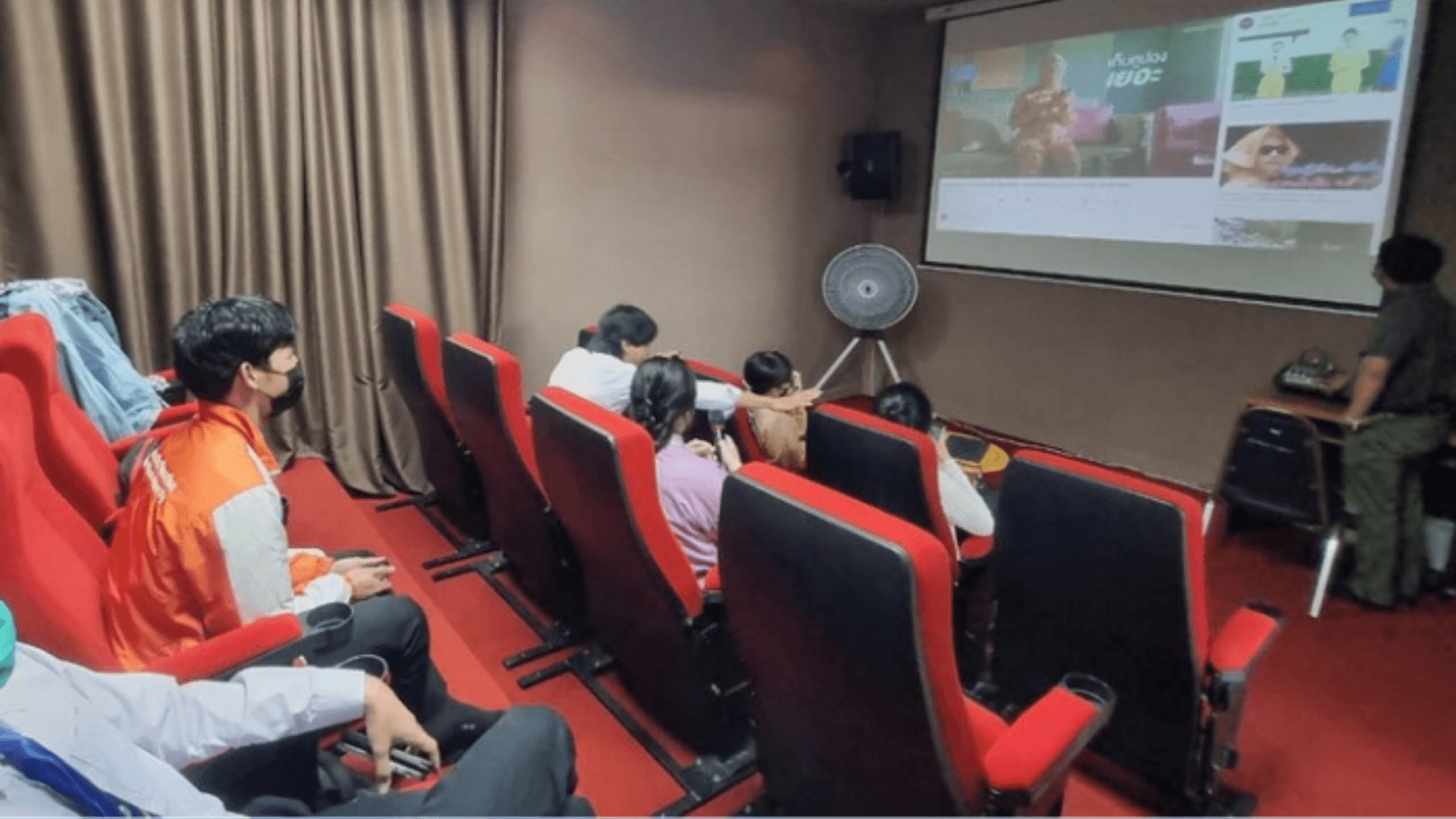 MINI THEATER